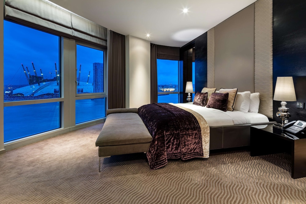Radisson Blu Hotel, London Canary Wharf East 26/74