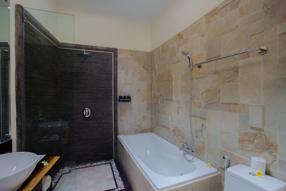 Kayu Suar Bali Luxury Villas and Spa 25/29
