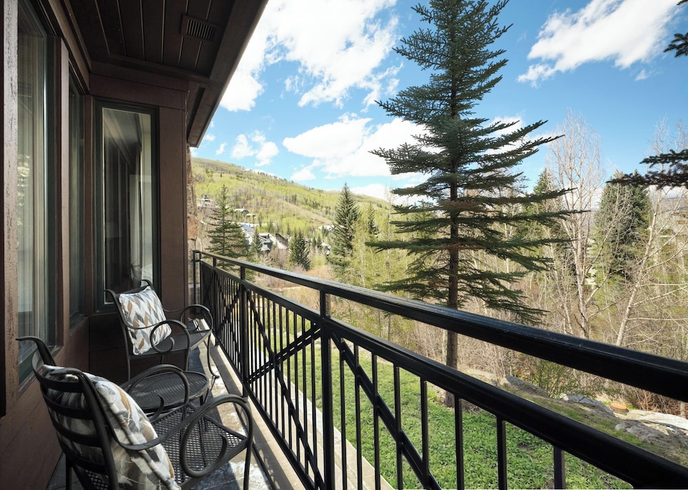Hyatt Mountain Lodge 44/49