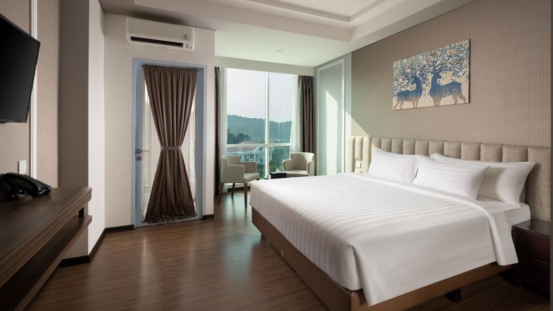 Panbil Residence Serviced Apartment 8/17