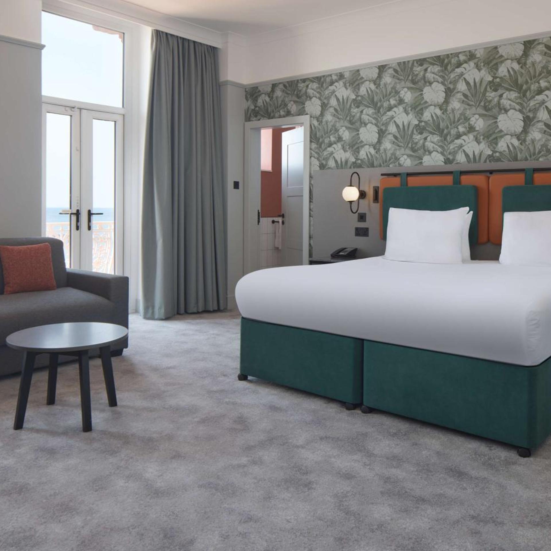 SUPERIOR, KING BED, SEA VIEW, SOFA, BALCONY