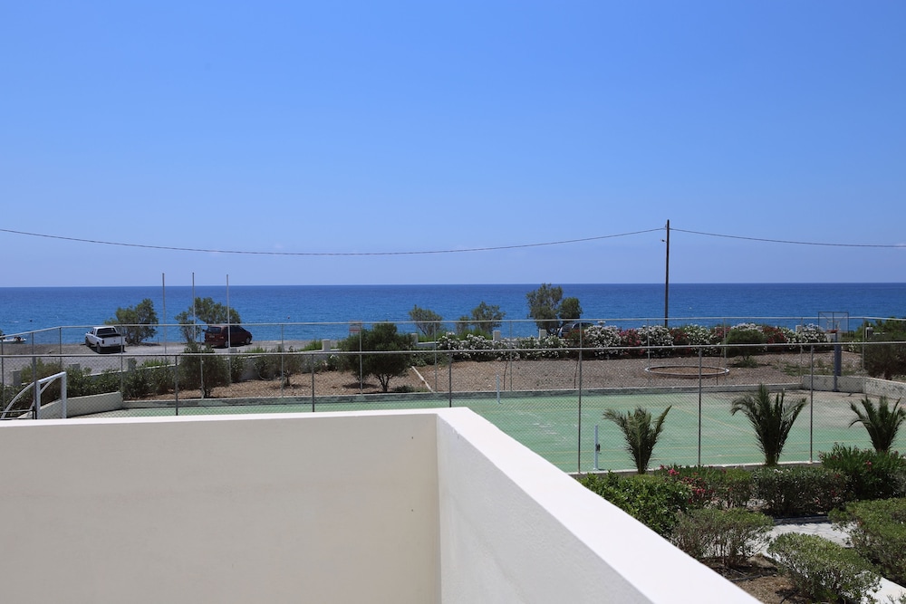 Almyra Hotel & Village 34/70