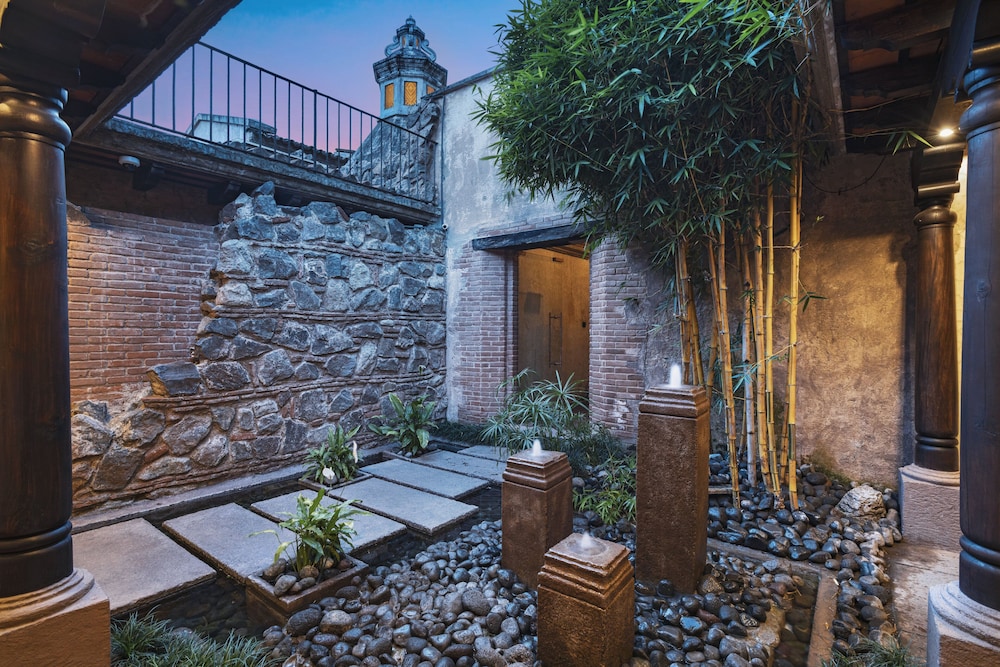 El Convento Boutique Hotel 31/66