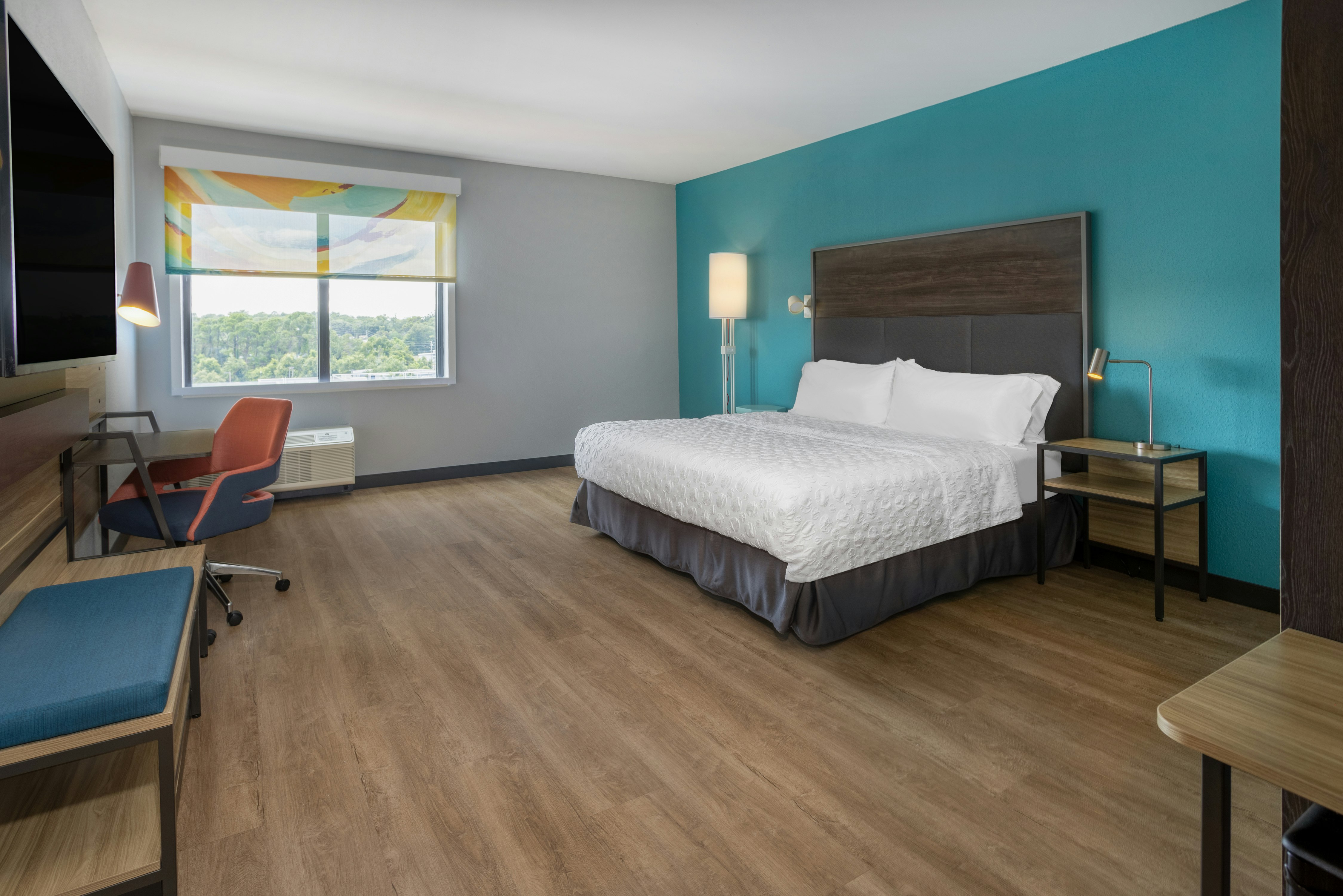 ROOM, KING BED, ACCESSIBLE