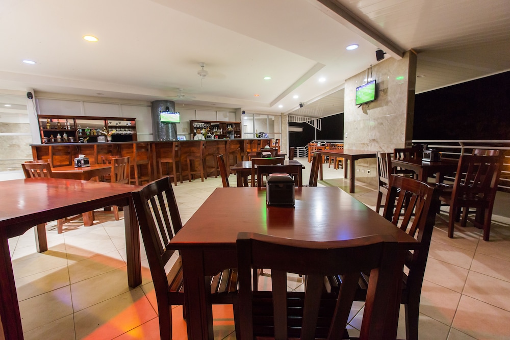 Hotel Arenas Punta Leona 45/66