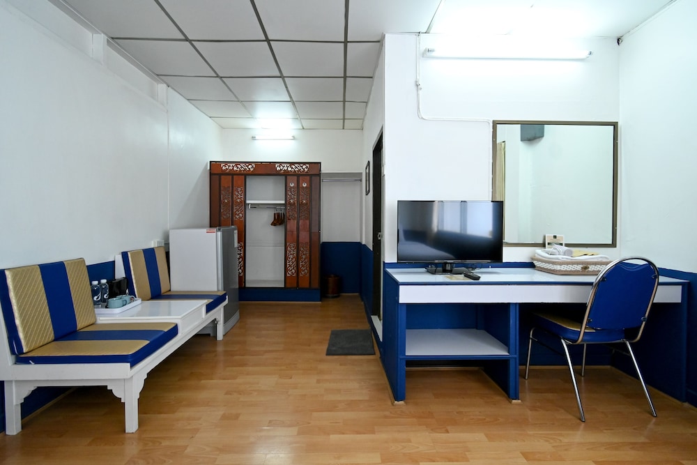 The Krungkasem Srikrung Hotel 55/65