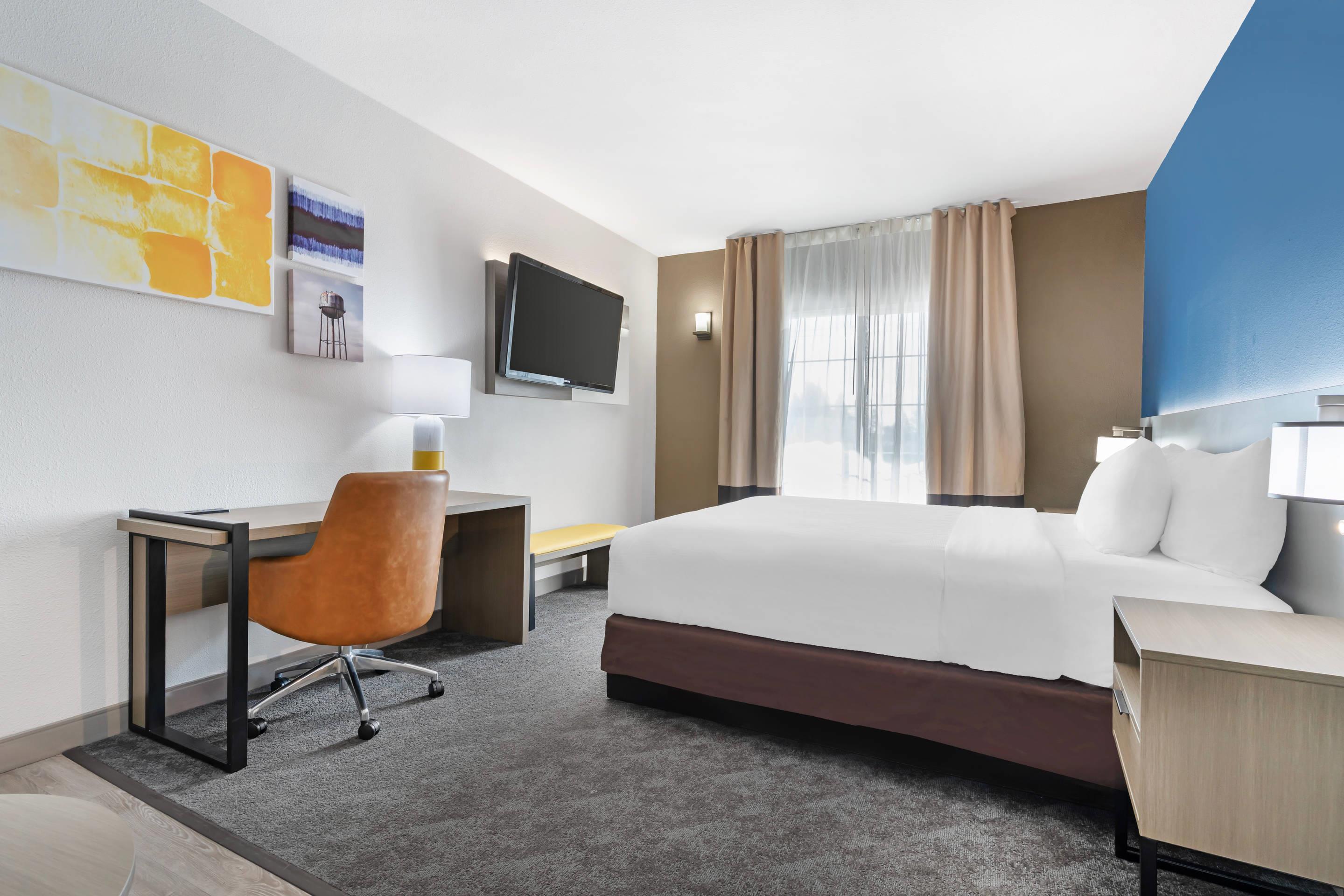 UPGRADE, EFFICIENCY, SUITE, 2 KING BEDS