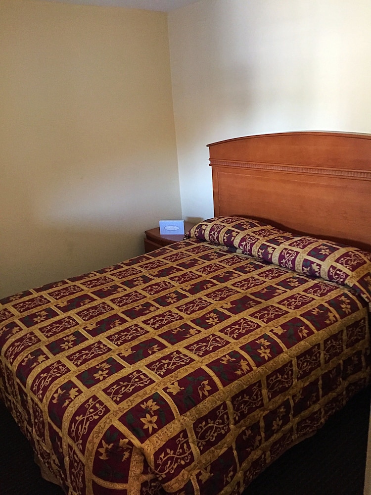 Colony Inn Buena Park 26/64
