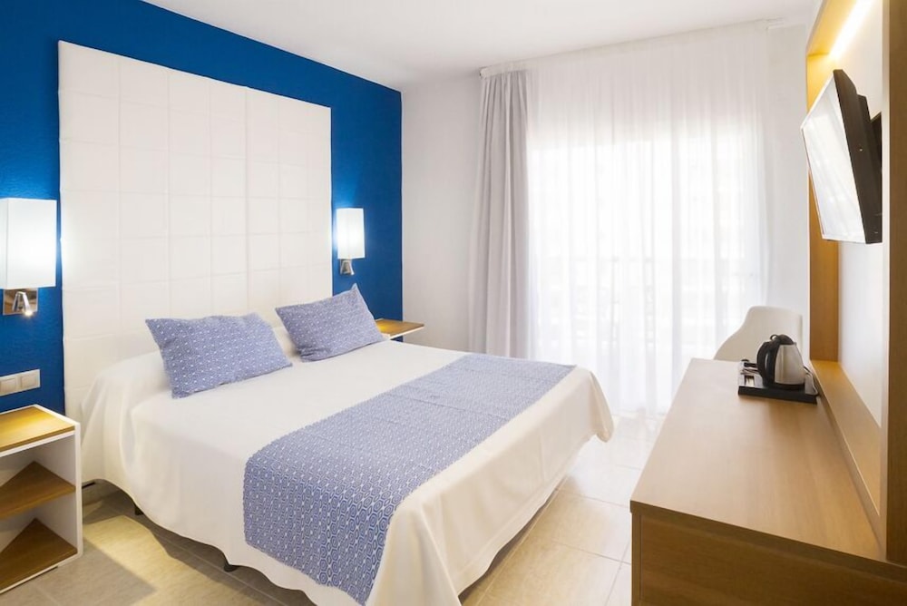 ROOM, DOUBLE BED, SEA VIEW