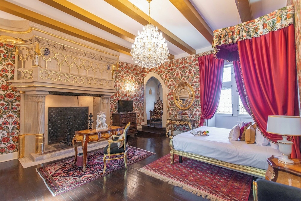 Napoleon, Suite, King Bed