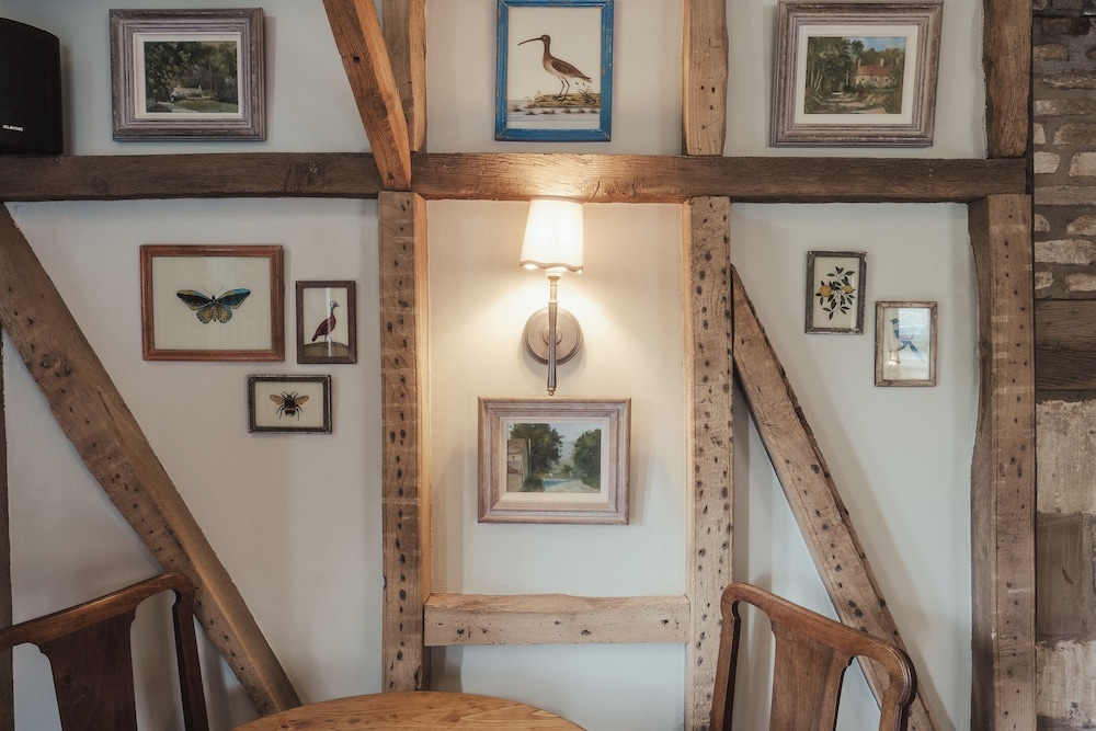 The Lamb Inn Great Rissington 6/47