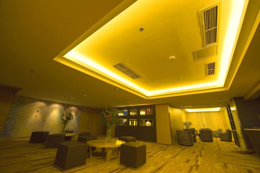 Tulip Inn Mareka City Chengdu photo1