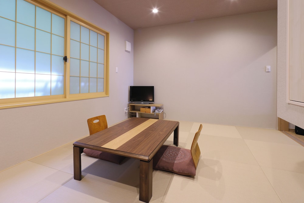 Kamikochi Hotel 35/50