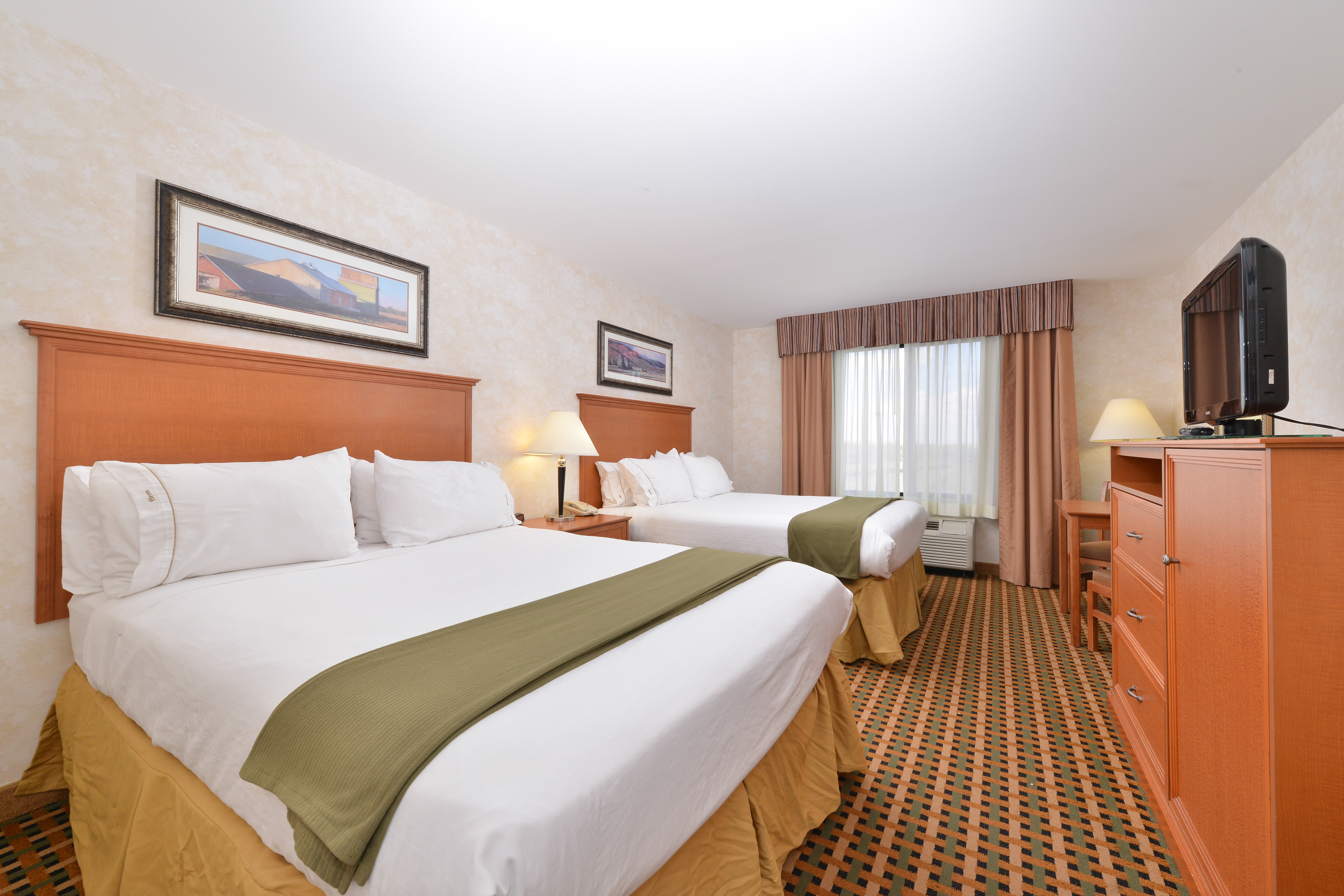 غرفة بسريرين كوين