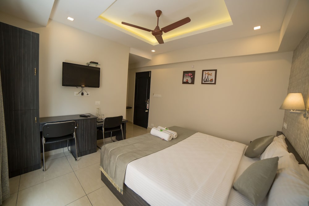 غرفة قياسية بسرير كوين، South Gate Residency 2/5