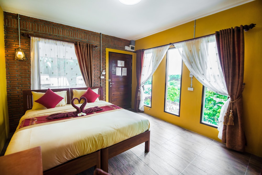 Pongphen Guesthouse 32/72