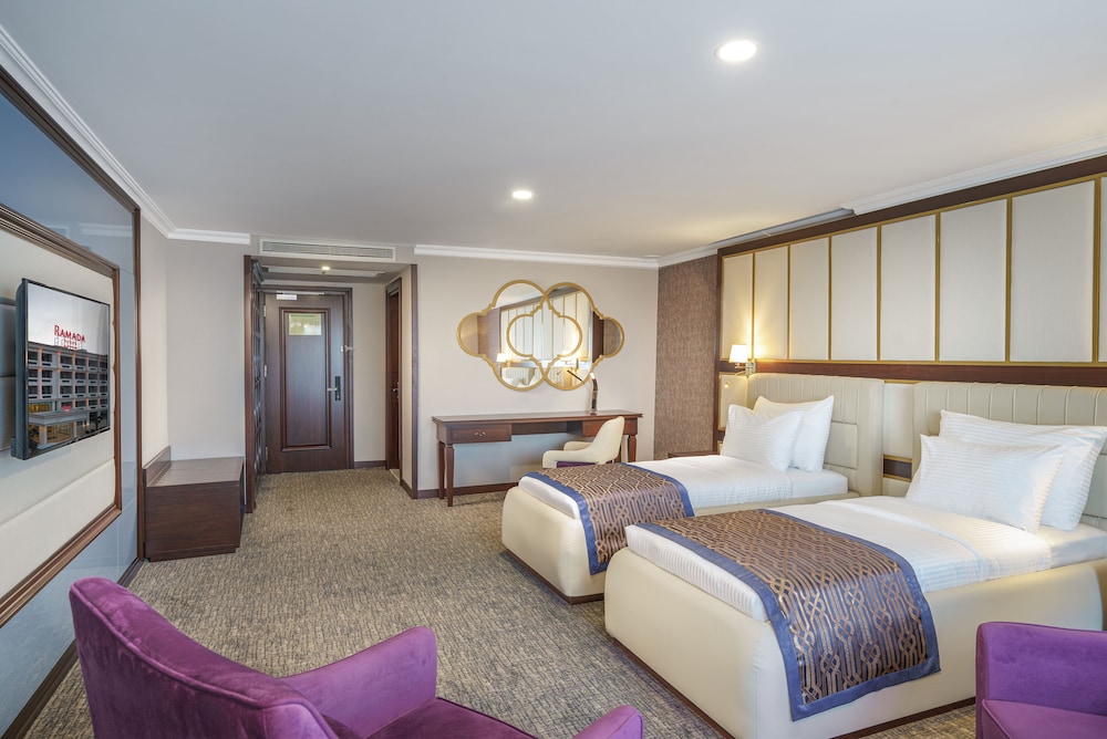 PREMIUM, SINGLE BED, LAND VIEW