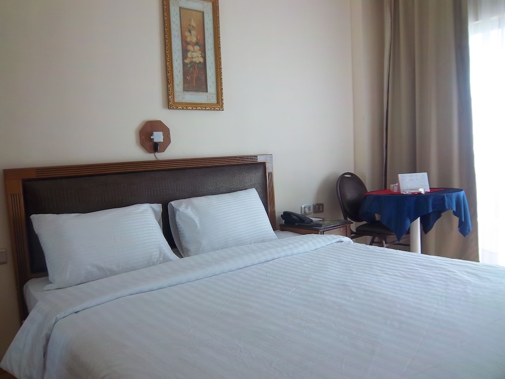 2 BEDROOMS, FAMILY SUITE