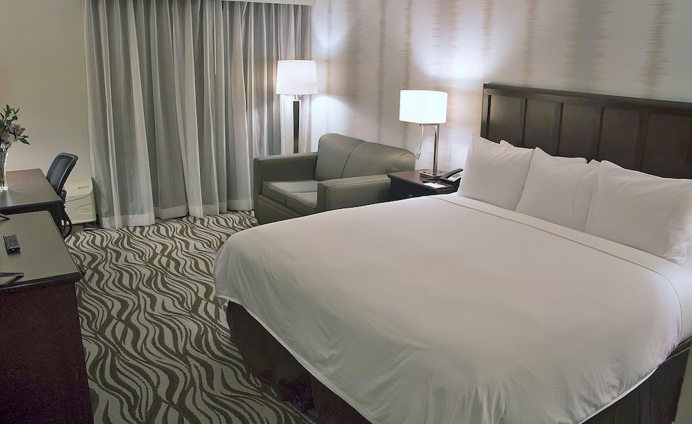 Radisson Hotel Fort Worth North-Fossil Creek 9/52