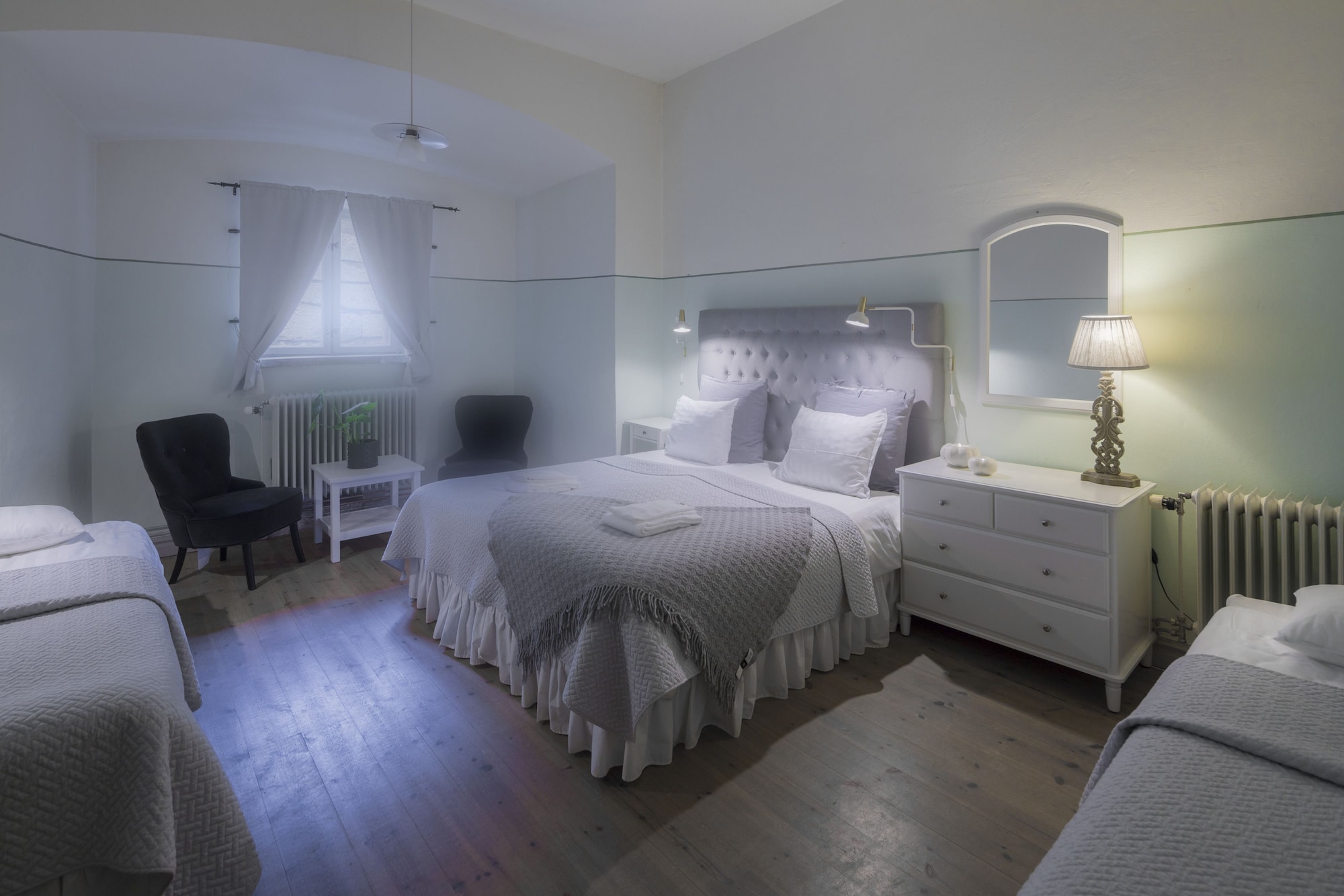 Economy, Family, 4 Beds