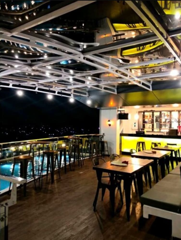 Maxonehotels Com Balikpapan 33/40