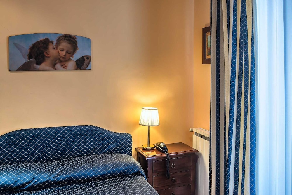 Hotel Caracciolo 26/62