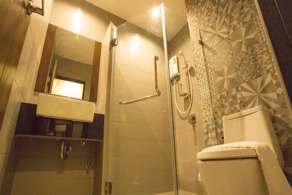 Aziss Boutique Hotel 28/54