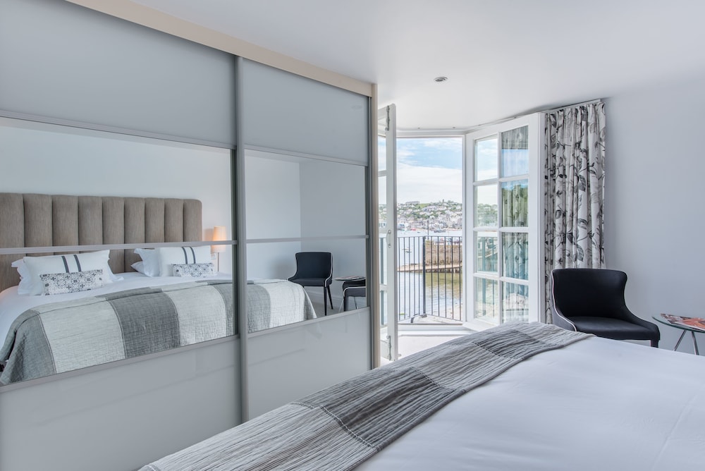 The Old Quay House Hotel 9/50