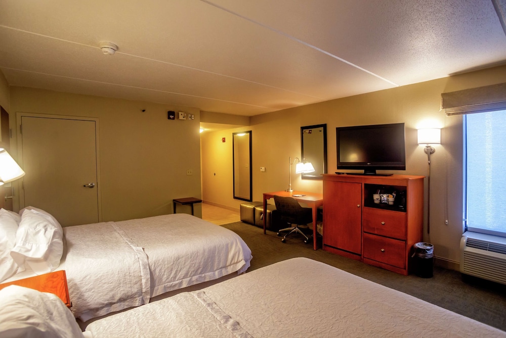 Hampton Inn Wheeling 20/56