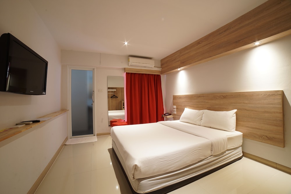 48 Ville Donmuang Airport 25/83