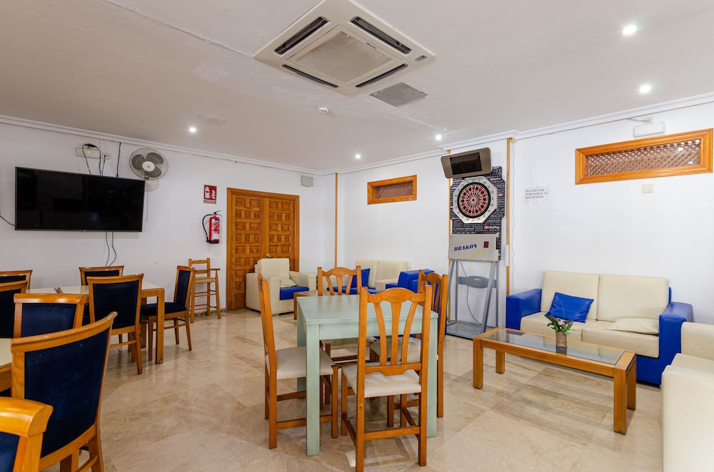 Mariners Club Apartments 21/46