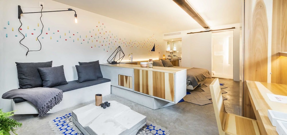Carlota Hotel 33/50