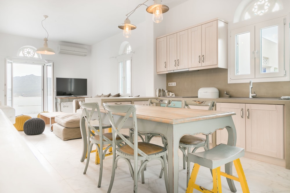 Imarkellis Boutique Villas 33/47