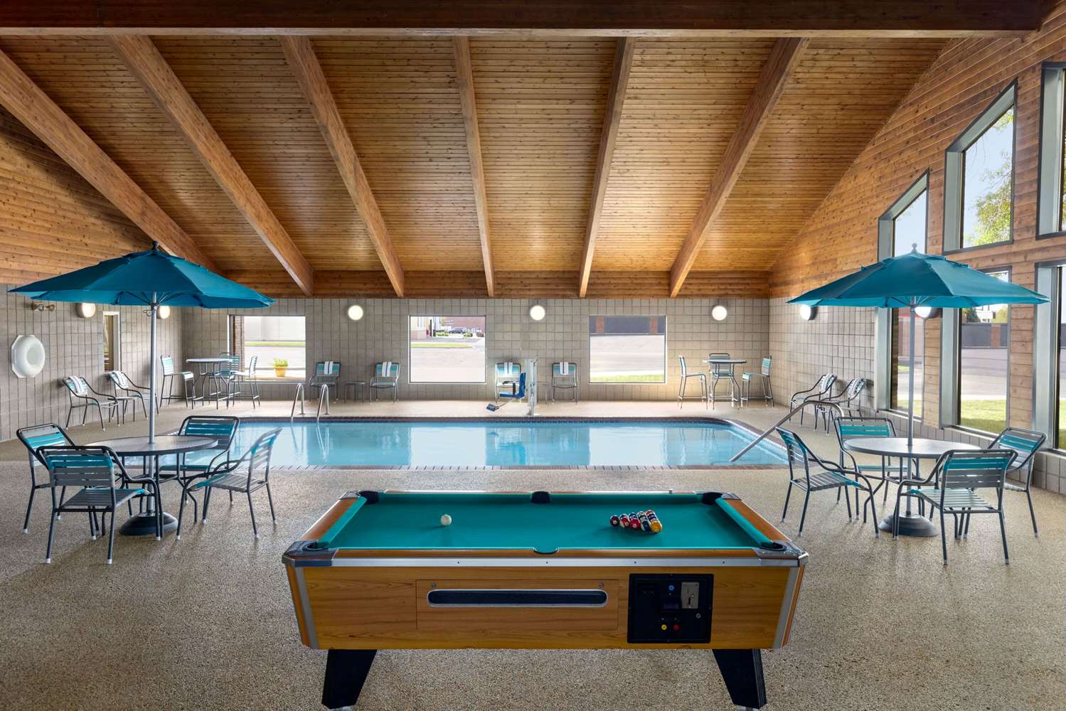 Baymont By Wyndham Owatonna 33/59