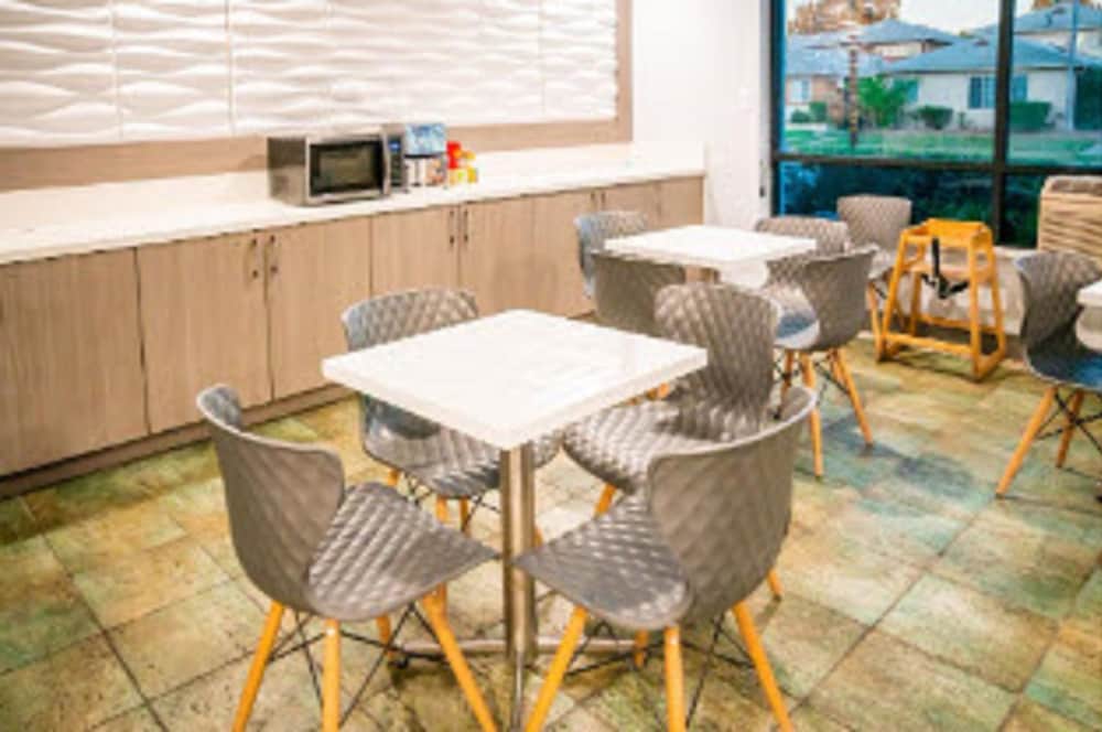 Gateway Inn Gardena Los Angeles South 41/45