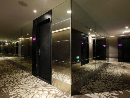 6698 Crystal Hotel (Hangzhou Sijiqing) 47/53
