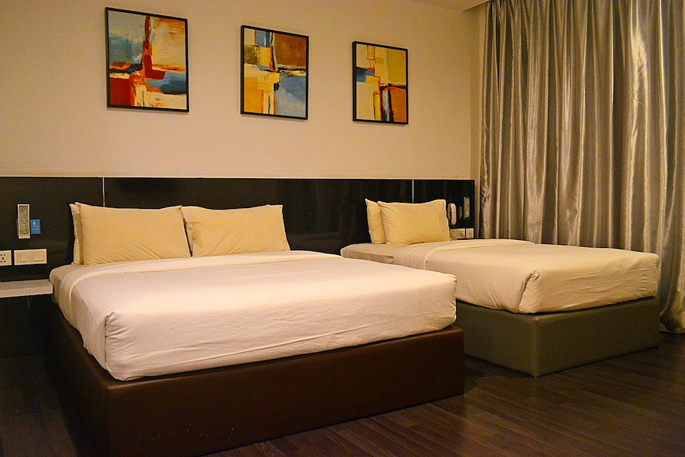 Swing & Pillows at Golden Roof Hotel Ampang, Ipoh 16/62
