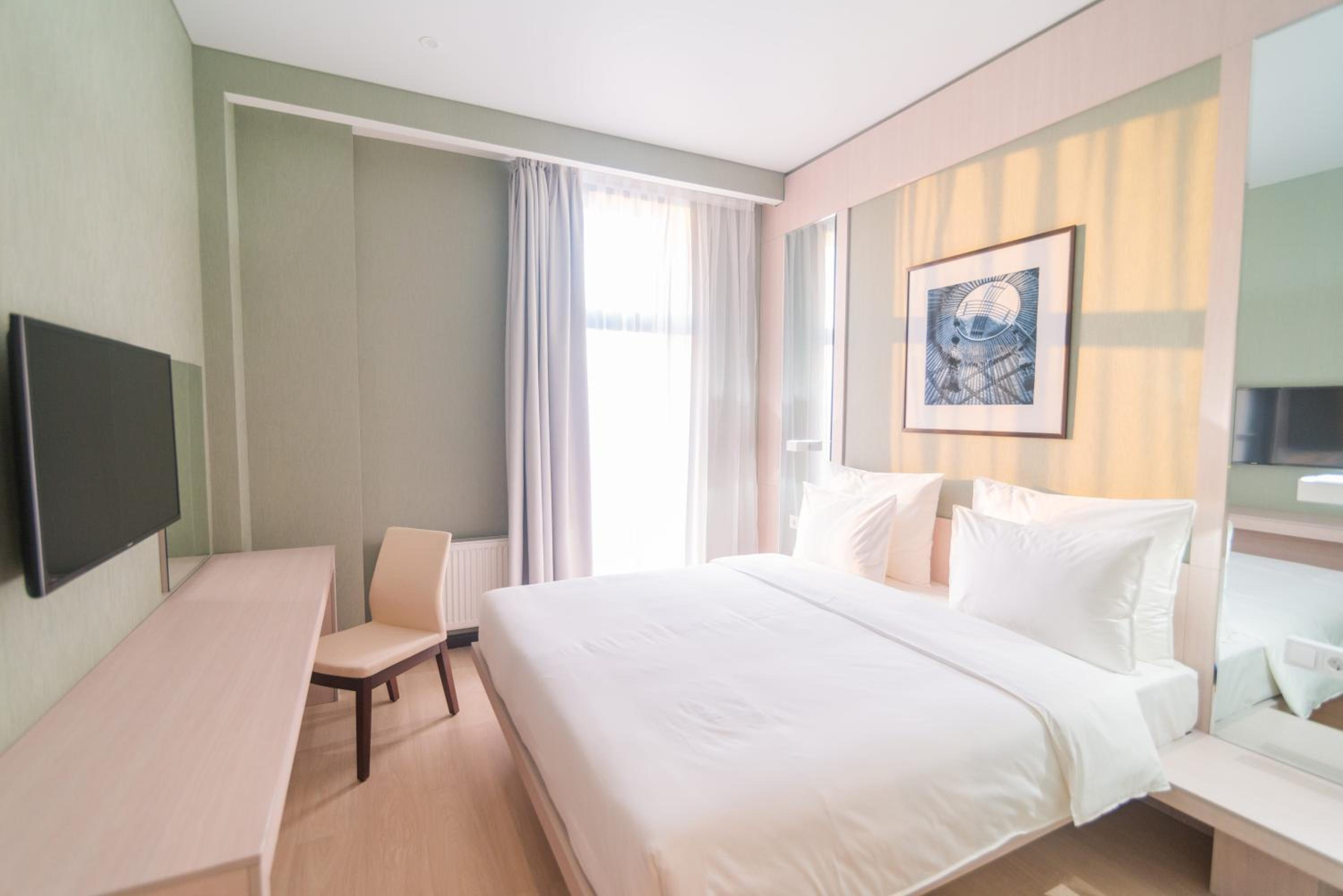 Resident City Hotel 32/61