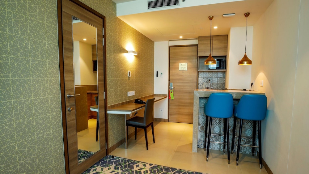 Holiday Inn Gurugram Sector 90 63/77