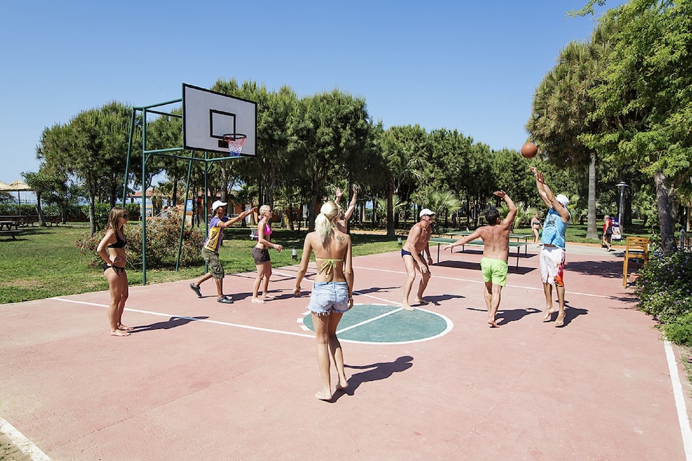 Club Turtas Beach 34/36