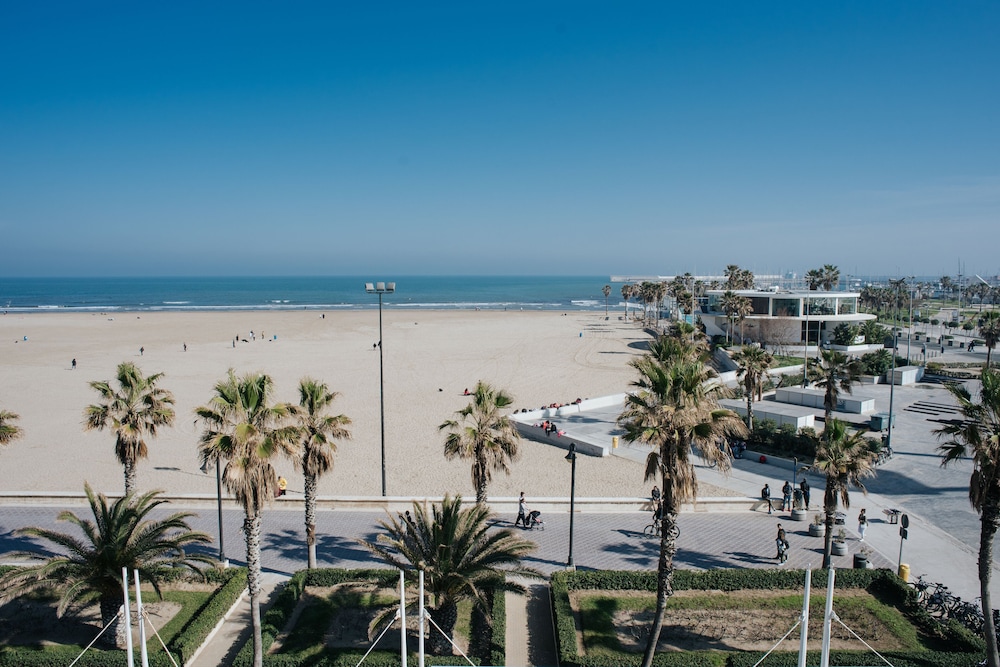 Hotel Neptuno Playa & Spa 45/50