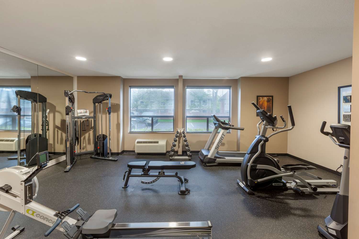 Best Western Plus Rose City Suites 6/35