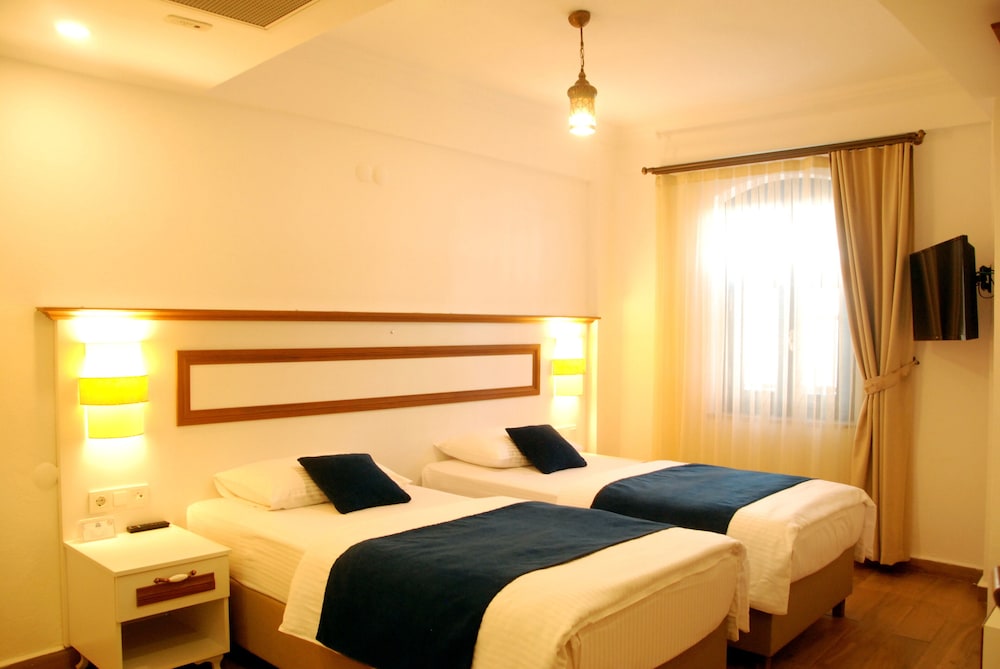 STANDARD, TWIN BEDS