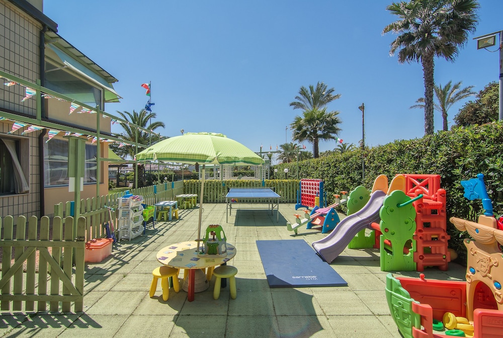 Hotel Siesta 57/66