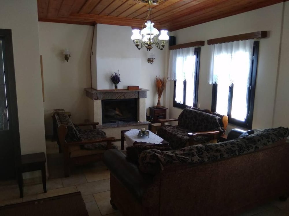 Balkoni Zagoriou 13/25