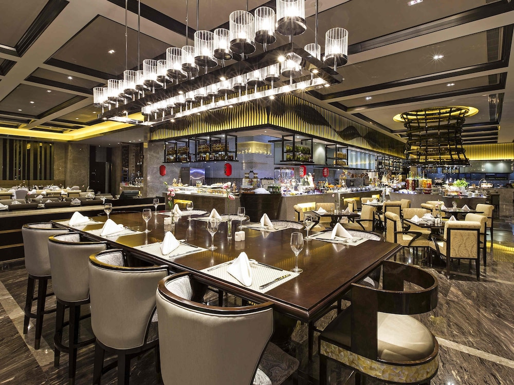 Pullman Yantai Center 35/50