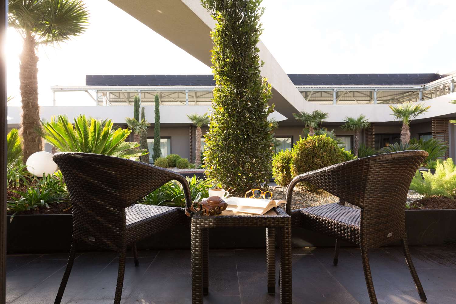DoubleTree by Hilton Izmir Airport 83/85