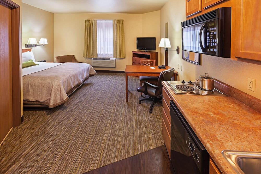 Candlewood Suites Tulsa 25/54