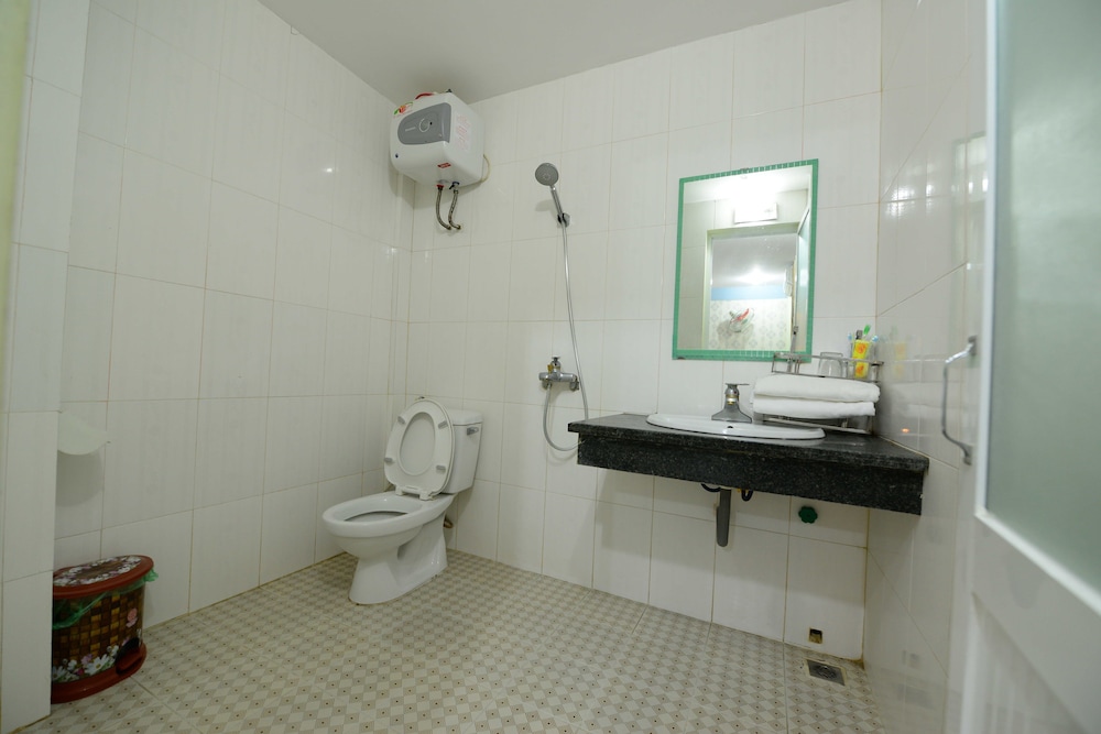 Catba Island Hotel 50/50