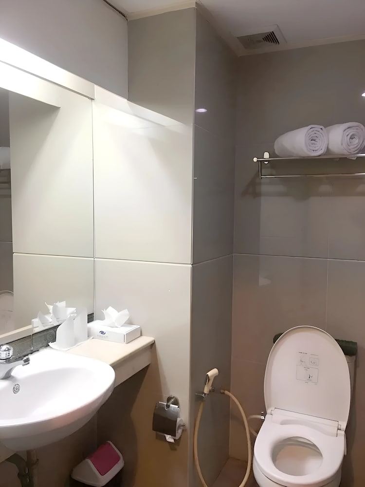Paragon Hotel Jakarta 32/33